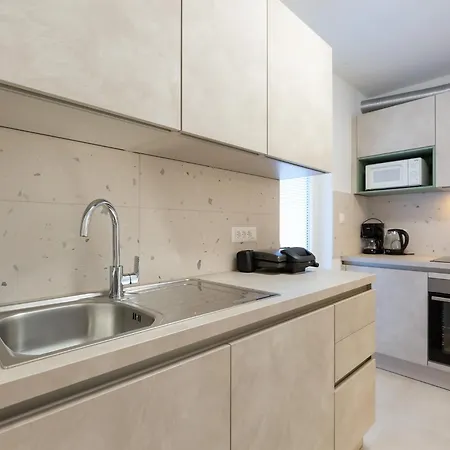 Rosoglio 300m From Sea, New 2024 Apartman *