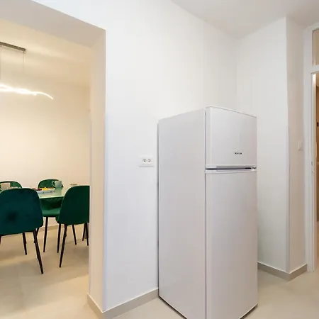 Apartman Rosoglio 300m From Sea, New 2024