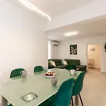 Apartment Rosoglio 300m From Sea, New 2024 Poreč