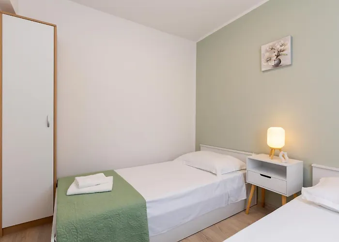Lejlighed Rosoglio 300m From Sea, New 2024