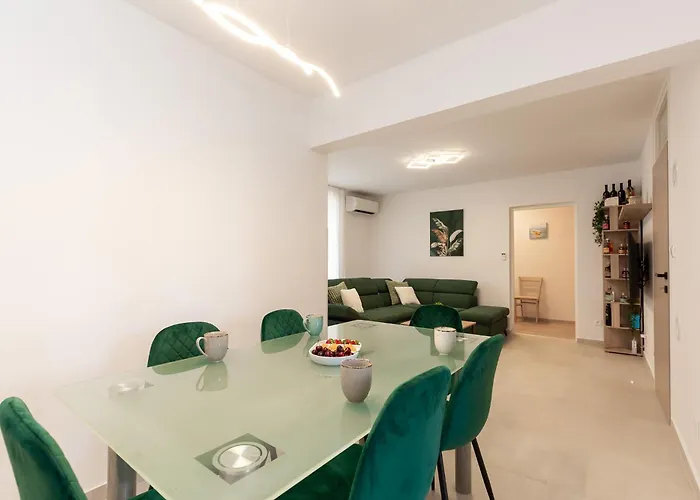 Appartement Rosoglio 300m From Sea, New 2024 Poreč