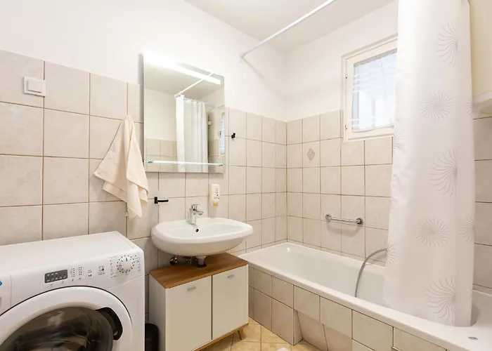 Rosoglio 300m From Sea, New 2024 Πόρετς